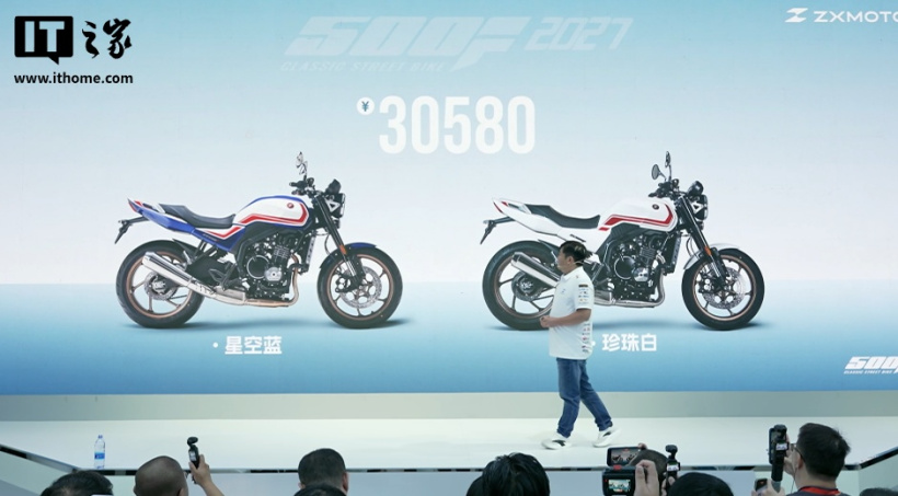 张雪 500F 2027 款摩托车发布：换上电子油门，30580 元