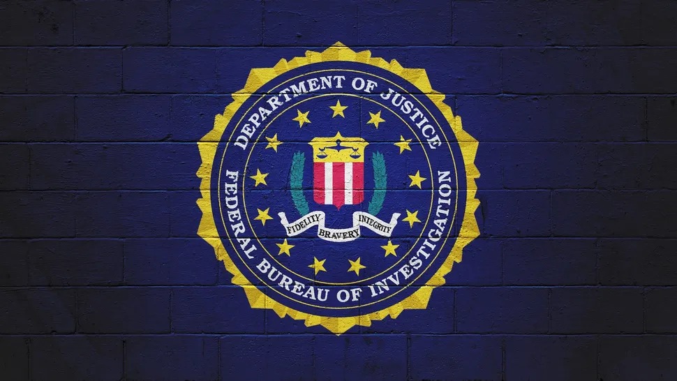 FBI 局长称该局 AI 使用暴增 605%，靠 AI 拦下多起枪击事件