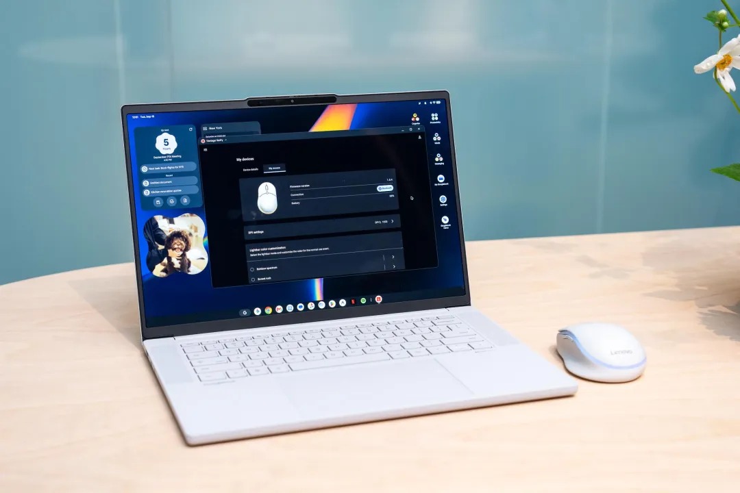 谷歌携五大 PC 厂商正式推出首批 Googlebook 笔记本，起售价 899 美元