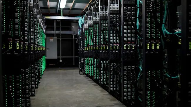 美国加州出手严管 AI 数据中心，州长一口气签署 7 项法案