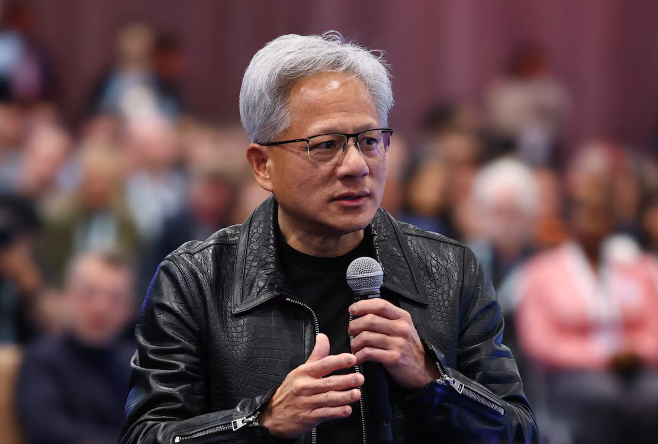 黄仁勋对 AI 公司放话：要求监管就不应获得反垄断豁免