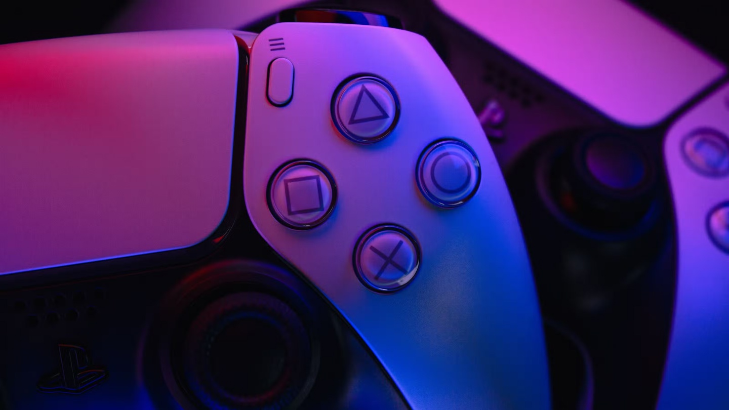 索尼 PlayStation 被曝向游戏工作室征集意见，或重新评估停售实体光盘计划