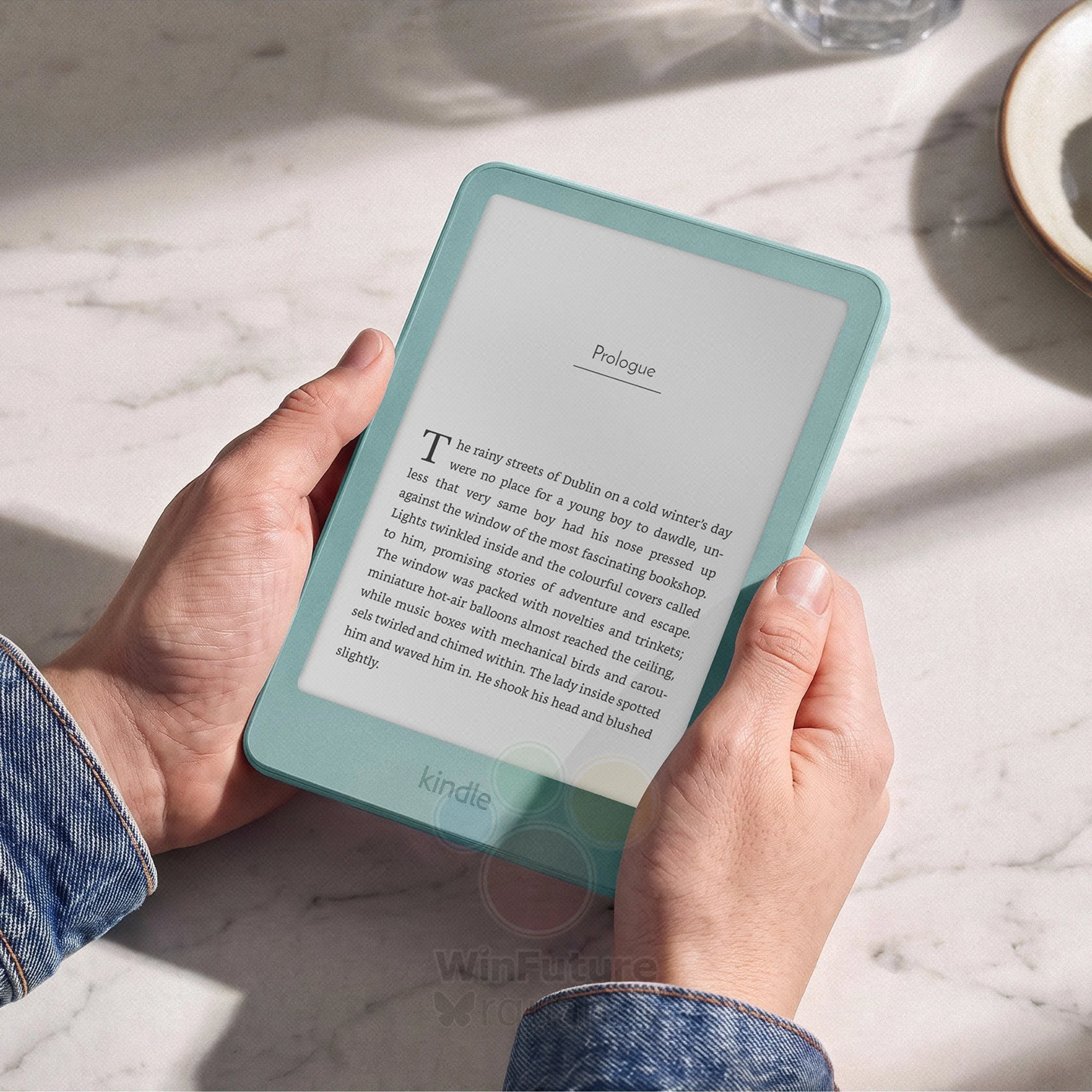 2026 款 Kindle 电子阅读器曝光：系列首用圆角 E-Ink 屏幕，电源键移至机身右侧