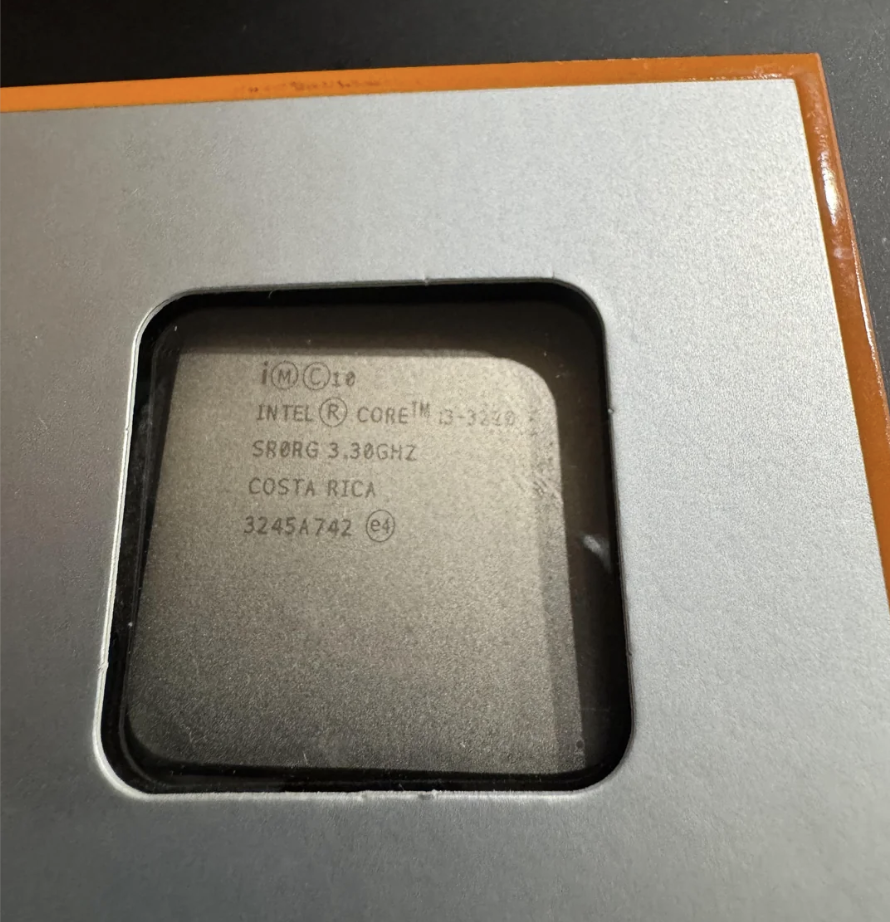海外消费者网购下单两次 AMD 锐龙 7 9850X3D 处理器，均被调包成十年前的酷睿 i3-3000 系列产品