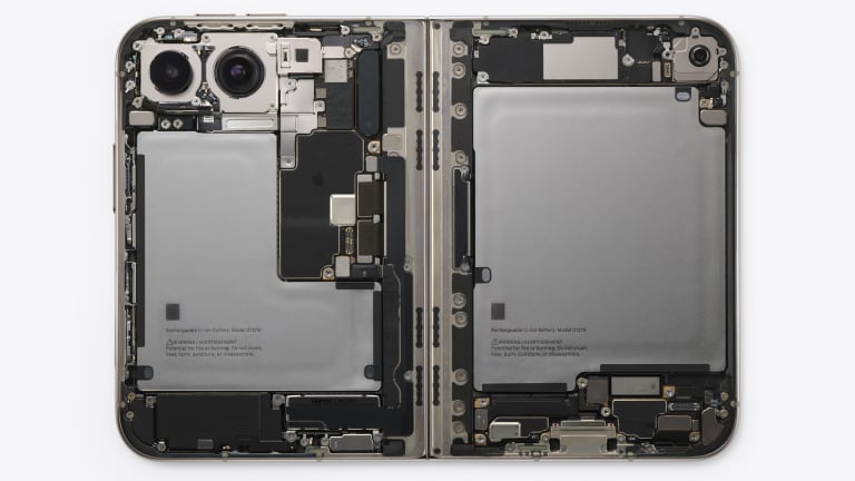 苹果首款折叠 iPhone Duo 运行温度高吗？海外媒体评测汇总